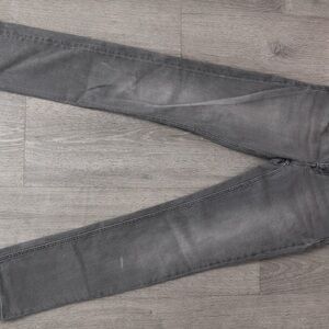 Burberry Skinny Jeans - Clean Minimal Style
